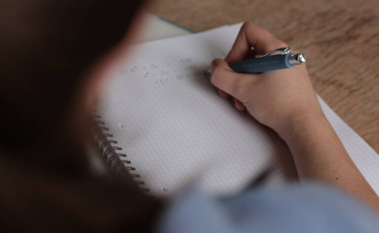 Quelle est la différence entre un prof de français et un prof de