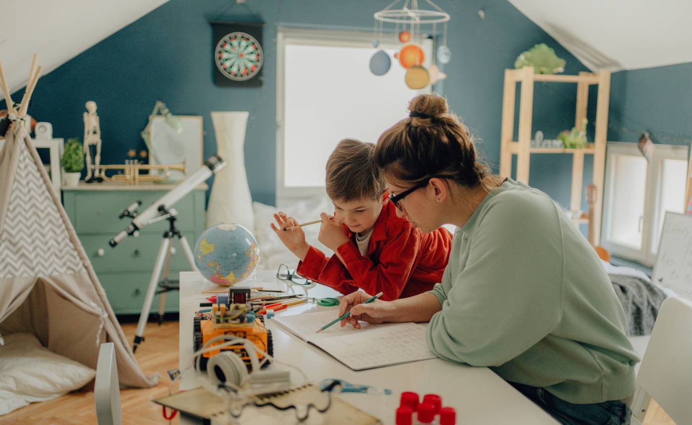 Choisir la meilleure école à domicile en 2025